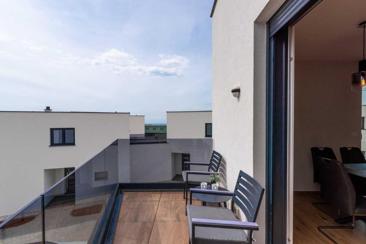 Apartment Sea View *